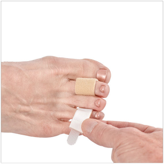 3pp toe loops application shows how to apply toe loop to buddy wrap hurt or broken toe